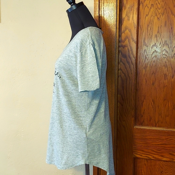 Banana Republic "Rain Rain Go Away" Scoop Neck Verrigated Gray Tee M - Picture 3 of 7